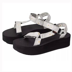 Teva Flatform Women's Daisy Embroidered Floral Sandals